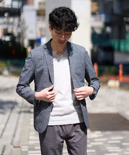 KHJGD74129 a.v.v MEN 【イージーケア/洗濯機で洗える/速乾/毛玉になりにくい/ストレッチ】サッカーハニカムプリントスマートジャケット