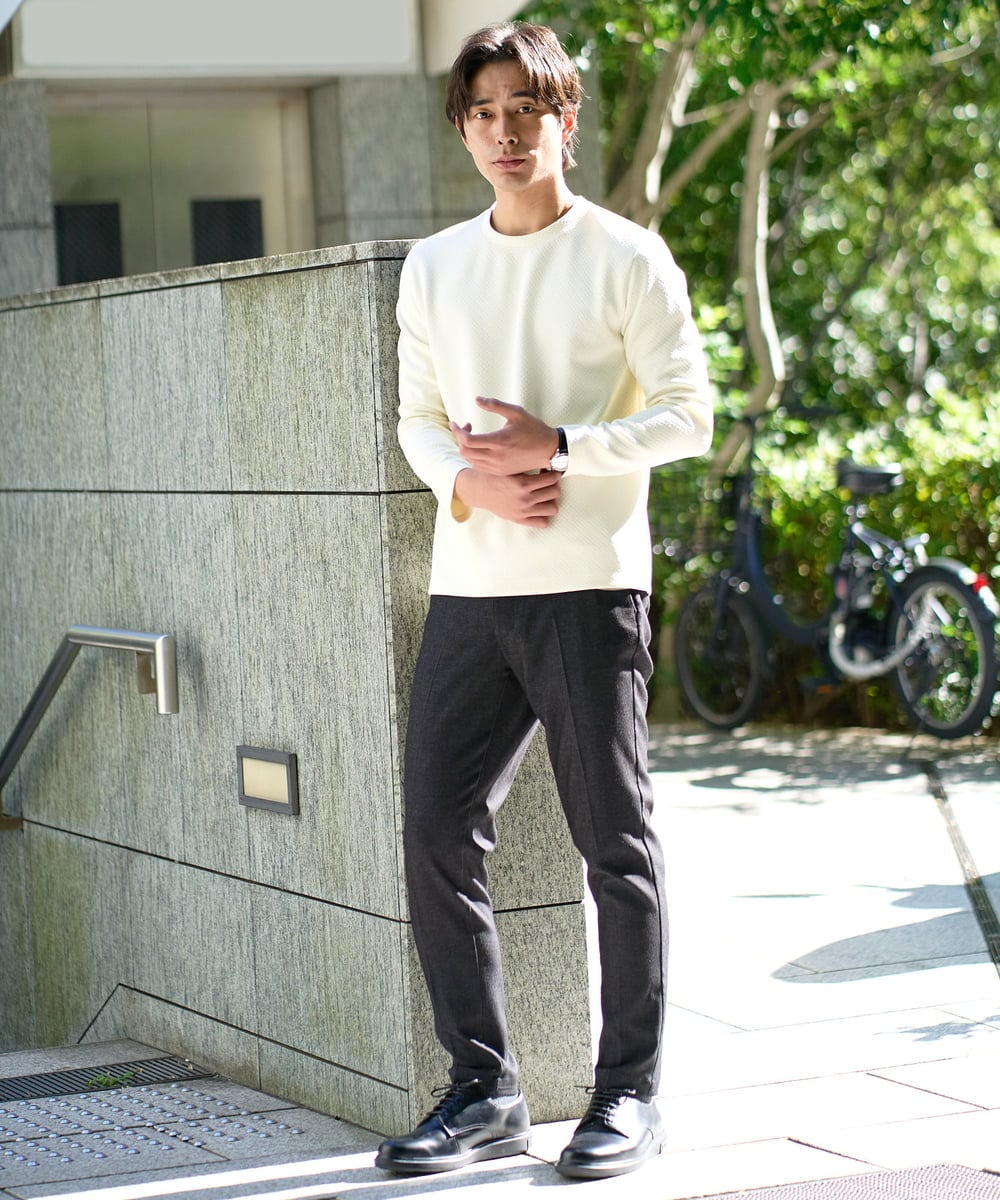 KHKAD79049 a.v.v MEN(アー・ヴェ・ヴェ) 【イージーケア/毛玉になりにくい】バスケットジャカードクルーネックスマートTシャツ【洗濯機で洗える】<ON/OFF SERIES> ダークグレー