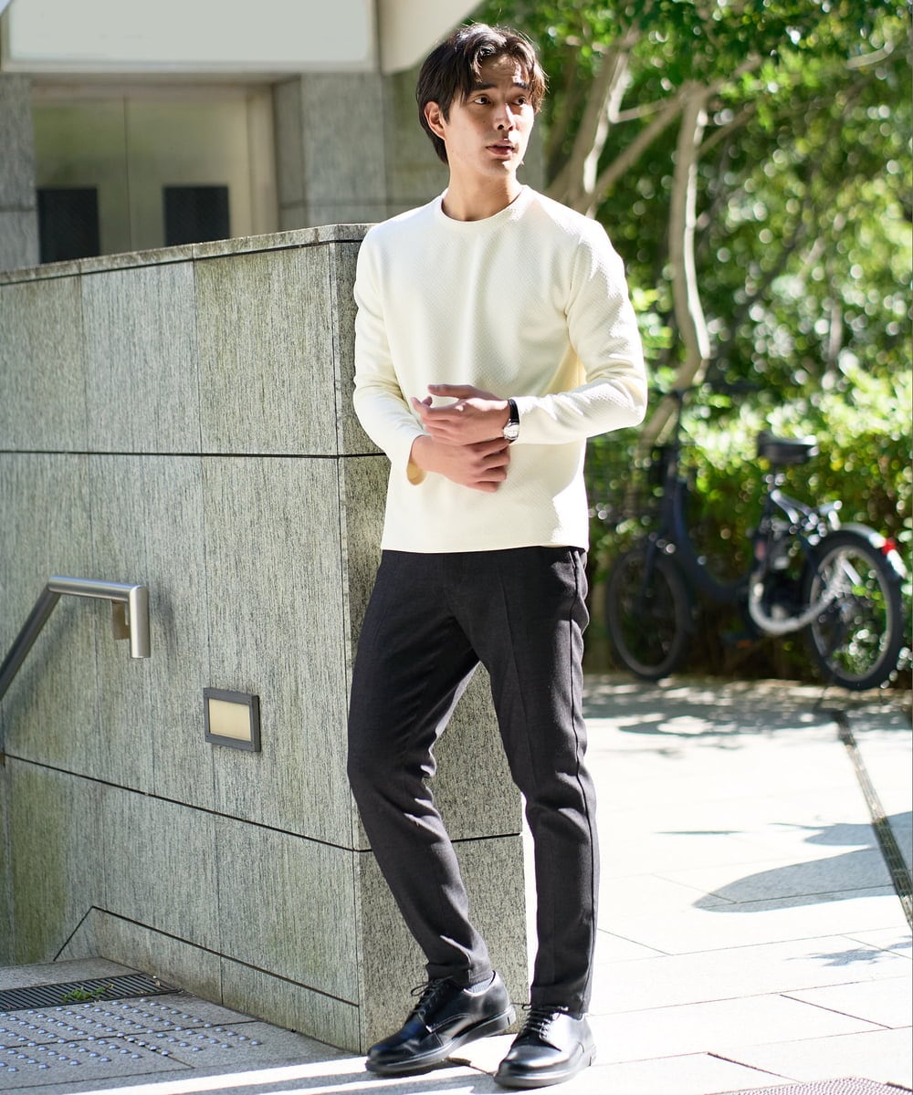 KHKAD79049 a.v.v MEN(アー・ヴェ・ヴェ) 【イージーケア/毛玉になりにくい】バスケットジャカードクルーネックスマートTシャツ【洗濯機で洗える】<ON/OFF SERIES> ダークグレー