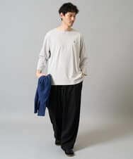 KHKFA20034 a.v.v MEN(アー・ヴェ・ヴェ) 【毛玉になりにくい】エッフェル塔刺繍ボートネックカットソー ライトグレー