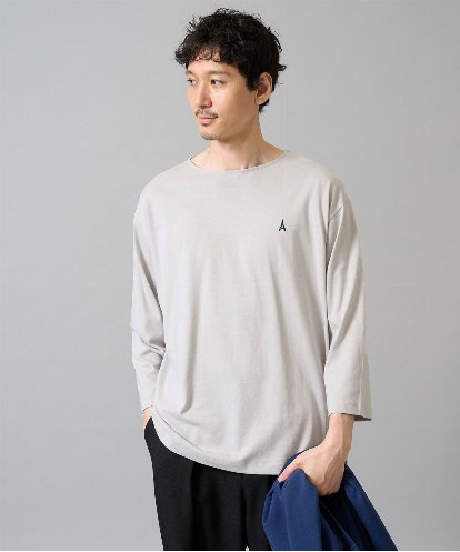 KHKFA20034 a.v.v MEN 【接触冷感/毛玉になりにくい】エッフェル塔刺繍ボートネックカットソー