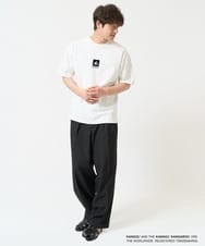 KHKGA16059 a.v.v MEN(アー・ヴェ・ヴェ) 【接触冷感/コラボ】KANGOLスクエアプリントワイドシルエットカットソー ホワイト