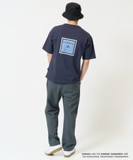 KHKGA16059 a.v.v MEN(アー・ヴェ・ヴェ) 【接触冷感/コラボ】KANGOLスクエアプリントワイドシルエットカットソー ホワイト