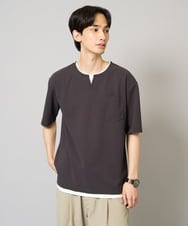 KHKGA50044 a.v.v MEN(アー・ヴェ・ヴェ) 【速乾/毛玉になりにくい】梨地フェイクレイヤードカットソー ダークグレー