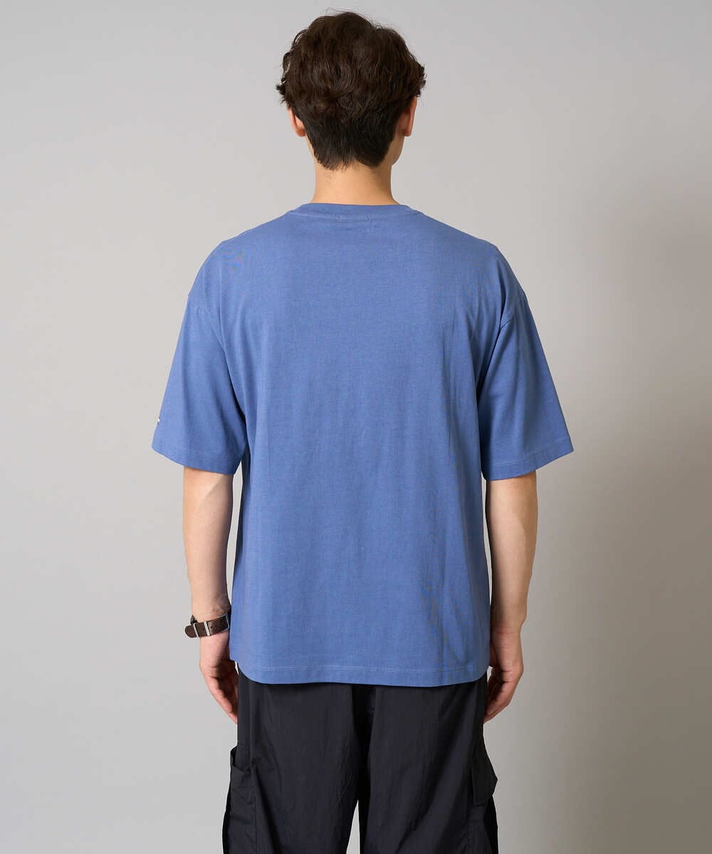 KHKGA62044 a.v.v MEN(アー・ヴェ・ヴェ) 【接触冷感】イラストレーターコラボプリンワイドシルエットカットソー【mitaina pro】 ブルー