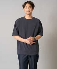 KHKGA89039 a.v.v MEN(アー・ヴェ・ヴェ) 【イージーケア/接触冷感】ライトアゼ半袖Ｔシャツ ワンポイント刺繍 ブラック