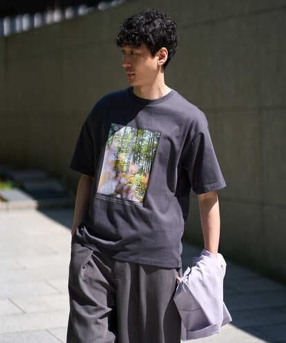 KHKGD19049 a.v.v MEN 【コラボ/接触冷感】フォトグラファーコラボワイドシルエットカットソー