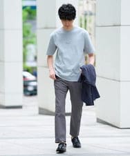 KHKGD29039 a.v.v MEN(アー・ヴェ・ヴェ) 【接触冷感/イージーケア/洗濯機で洗える/速乾/毛玉になりにくい】ミニロゴプリントセミワイドシルエットカットソー ダークグレー