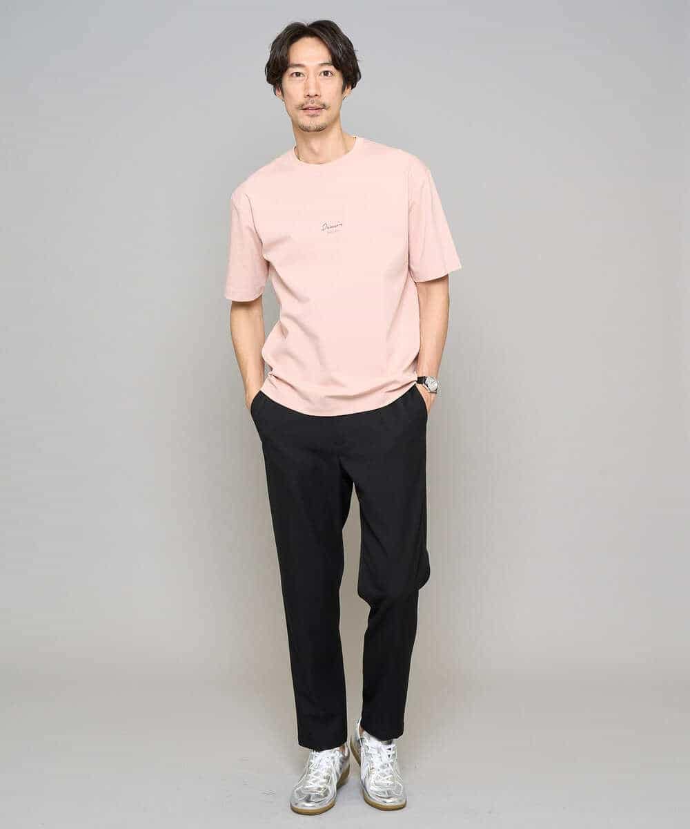 KHKGD29039 a.v.v MEN(アー・ヴェ・ヴェ) 【イージーケア/洗濯機で洗える/速乾/毛玉になりにくい/接触冷感】ミニロゴプリントセミワイドシルエットカットソー ダークグレー