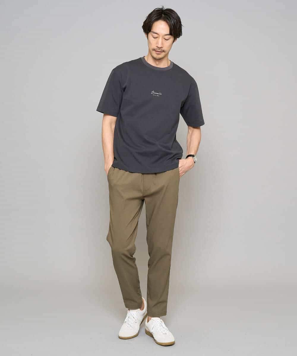 KHKGD29039 a.v.v MEN(アー・ヴェ・ヴェ) 【イージーケア/洗濯機で洗える/速乾/毛玉になりにくい/接触冷感】ミニロゴプリントセミワイドシルエットカットソー ダークグレー