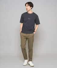 KHKGD29039 a.v.v MEN(アー・ヴェ・ヴェ) 【イージーケア/洗濯機で洗える/速乾/毛玉になりにくい/接触冷感】ミニロゴプリントセミワイドシルエットカットソー ダークグレー