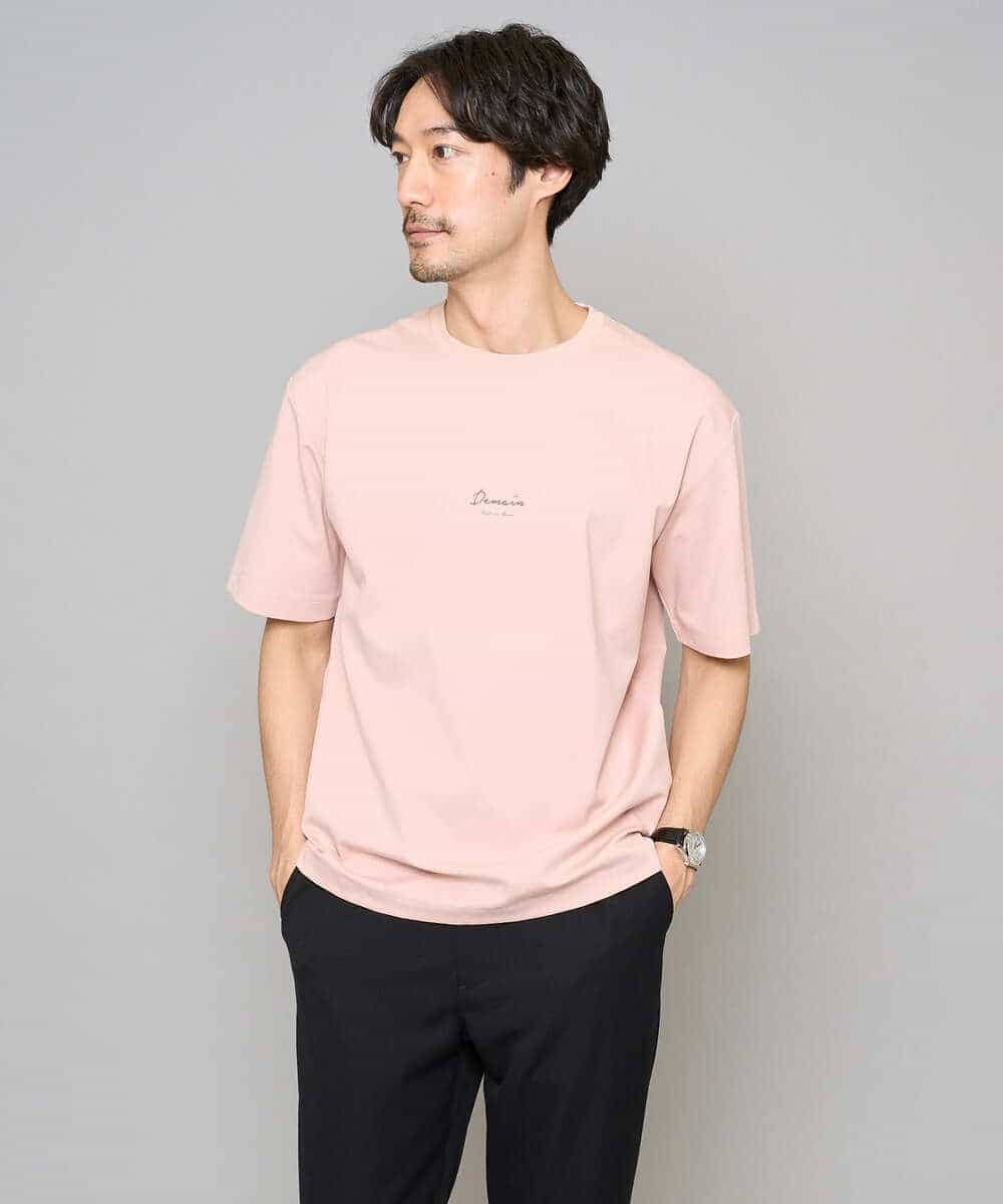 KHKGD29039 a.v.v MEN(アー・ヴェ・ヴェ) 【イージーケア/洗濯機で洗える/速乾/毛玉になりにくい/接触冷感】ミニロゴプリントセミワイドシルエットカットソー ダークグレー