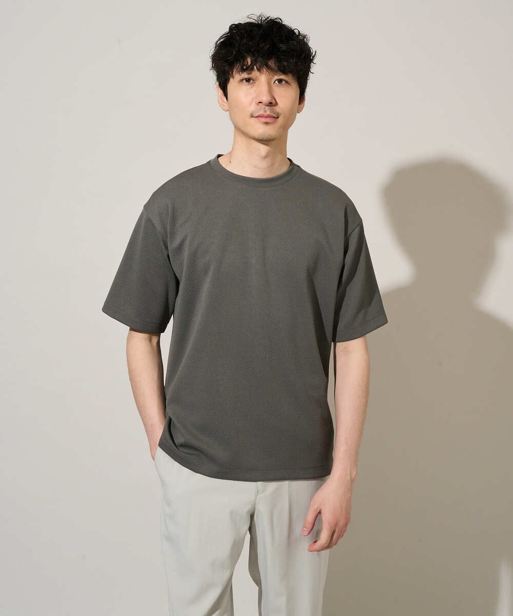 KHKGD49049 a.v.v MEN(アー・ヴェ・ヴェ) 【イージーケア/洗濯機で洗える/接触冷感】フォーマルジャカードセミワイドシルエットカットソー ダークグレー