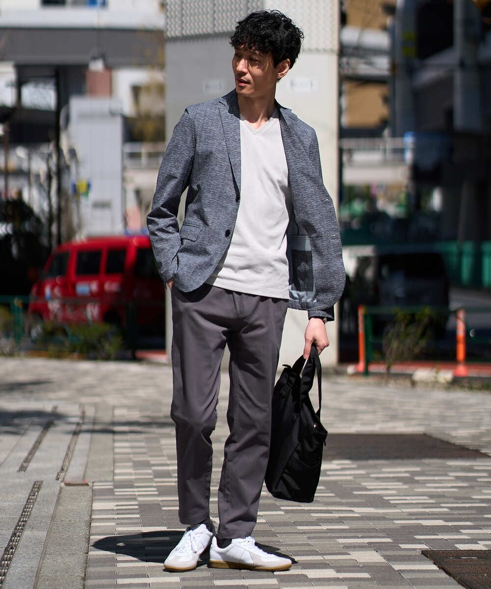 KHKGD76044 a.v.v MEN(アー・ヴェ・ヴェ) 【イージーケア/洗濯機で洗える】キカジャカードＶネックスマートＴシャツ ライトグレー