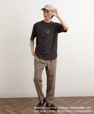 KHKGS15049 a.v.v MEN(アー・ヴェ・ヴェ) 【コラボ/KANGOL】スクエアプリントTシャツ ホワイト