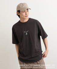 KHKGS15049 a.v.v MEN(アー・ヴェ・ヴェ) 【コラボ/KANGOL】スクエアプリントTシャツ ホワイト