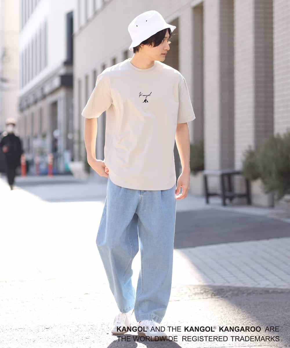 KHKGS15049 a.v.v MEN(アー・ヴェ・ヴェ) 【コラボ/KANGOL】スクエアプリントTシャツ ホワイト