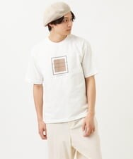 KHKGS25034 a.v.v MEN(アー・ヴェ・ヴェ) スクエアプリントTシャツ ラベンダー