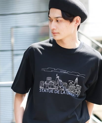 KHKGS36044 a.v.v MEN 【イラストレーターコラボ】トラベルイラストTシャツ(TRAVELシリーズ）