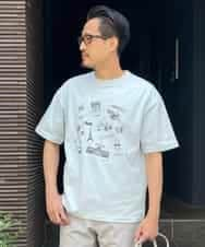 KHKGS36044 a.v.v MEN(アー・ヴェ・ヴェ) 【イラストレーターコラボ】トラベルイラストTシャツ(TRAVELシリーズ） ホワイト