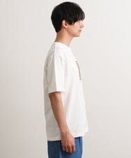 KHKGS45034 a.v.v MEN(アー・ヴェ・ヴェ) スクエアプリントセミワイドシルエットTシャツ ラベンダー