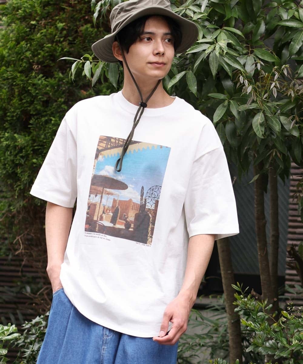 KHKGS48044 a.v.v MEN(アー・ヴェ・ヴェ) 【フォトグラファーコラボ】モロッコフォトTシャツ(TRAVELシリーズ） ホワイト