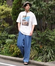 KHKGS48044 a.v.v MEN(アー・ヴェ・ヴェ) 【フォトグラファーコラボ】モロッコフォトTシャツ(TRAVELシリーズ） ホワイト