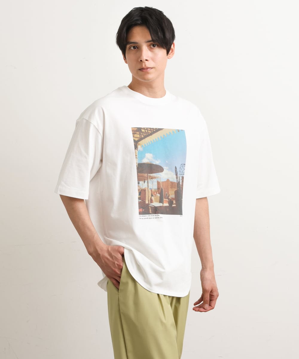 KHKGS48044 a.v.v MEN(アー・ヴェ・ヴェ) 【フォトグラファーコラボ】モロッコフォトTシャツ(TRAVELシリーズ） ホワイト