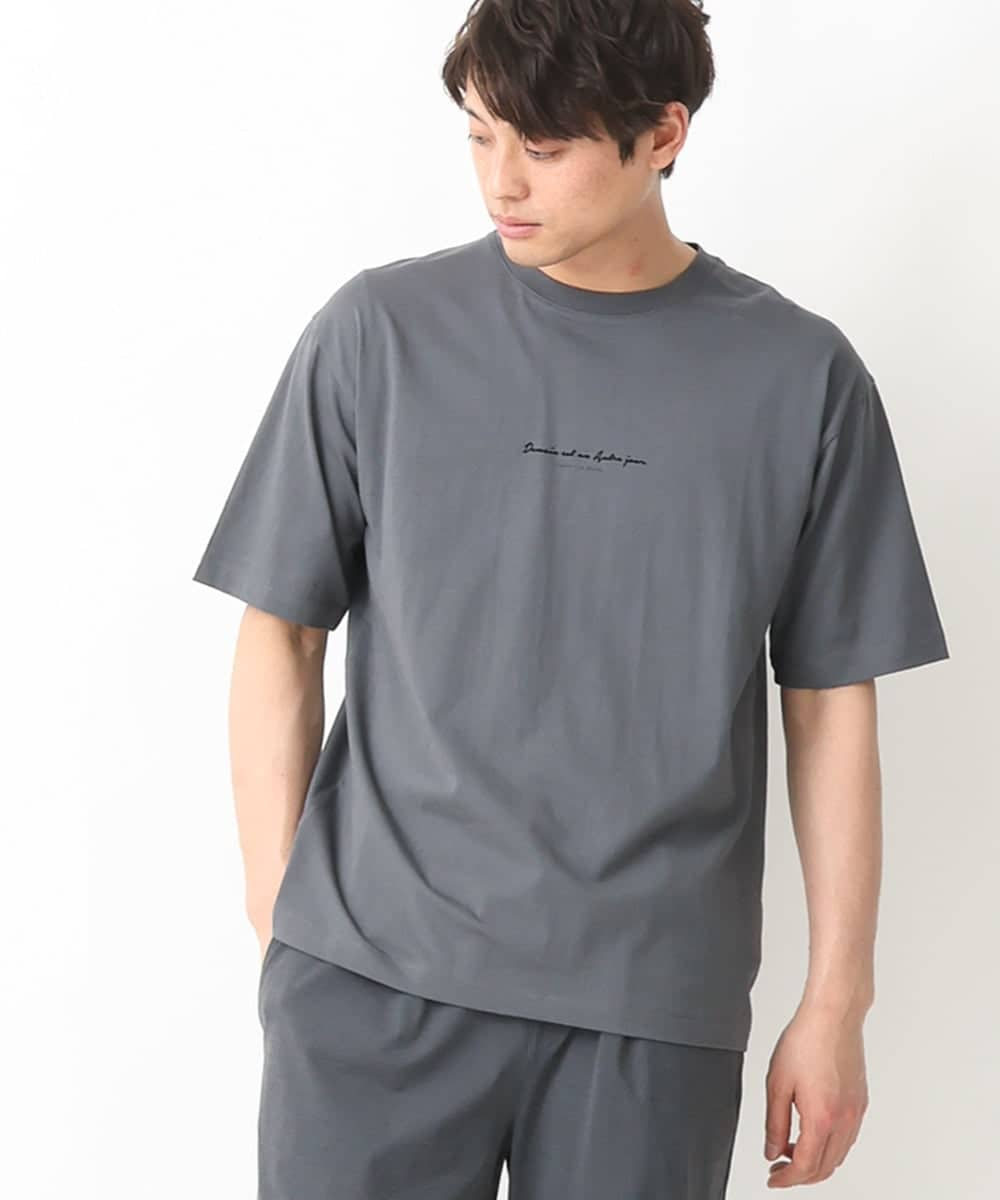 KHKGV29029 a.v.v MEN(アー・ヴェ・ヴェ) 【接触冷感】ミニロゴセミワイドシルエットTシャツ ダークグレー