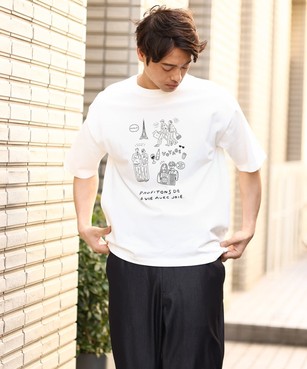 KHKGV31044 a.v.v MEN(アー・ヴェ・ヴェ) 【ucaU×a.v.vコラボ】フロントプリントワイドシルエットTシャツ ネイビー