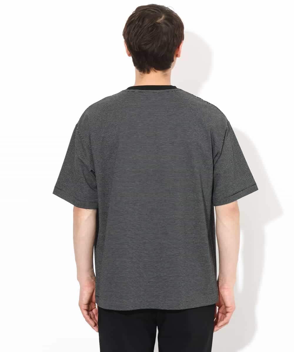 KHKGV38039 a.v.v MEN(アー・ヴェ・ヴェ) 【接触冷感】細ボーダーセミワイドシルエットTシャツ ブラック