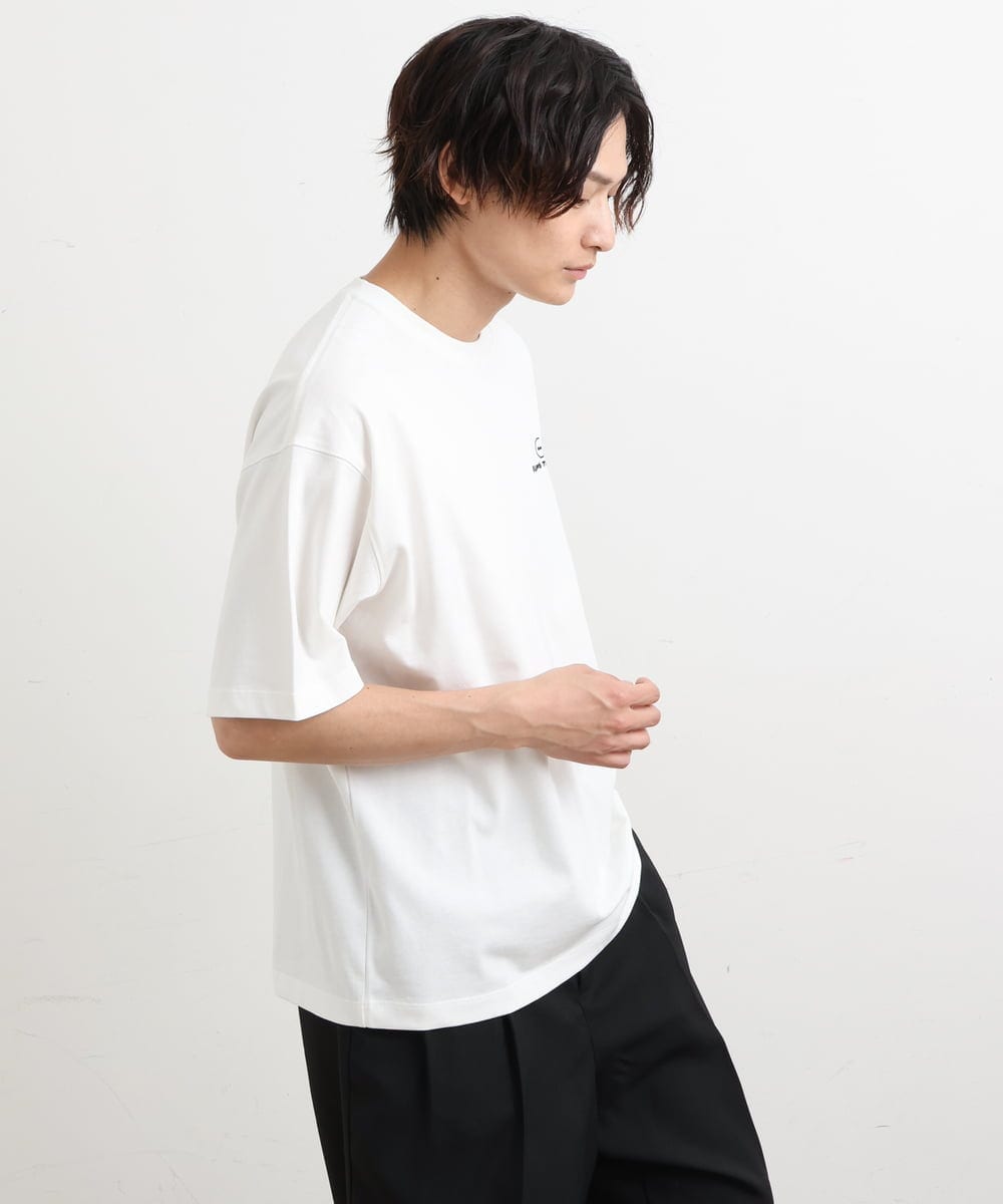 KHKHS62044 a.v.v MEN(アー・ヴェ・ヴェ) 【イラストレーターコラボ】バックプリントTシャツ ホワイト