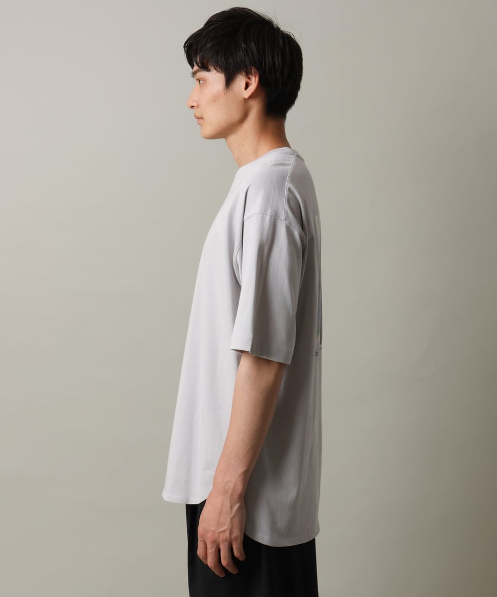 KHKHV10044 a.v.v MEN(アー・ヴェ・ヴェ) 【HIDEYUKI SUTO×a.v.vコラボ】フォトプリントロングシルエットTシャツ ライトグレー