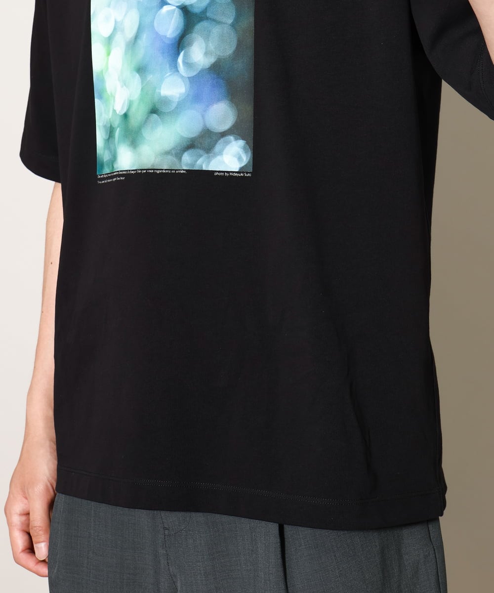 KHKHV11044 a.v.v MEN(アー・ヴェ・ヴェ) 【HIDEYUKI SUTO×a.v.vコラボ】フォトプリントワイドシルエットTシャツ ブラック