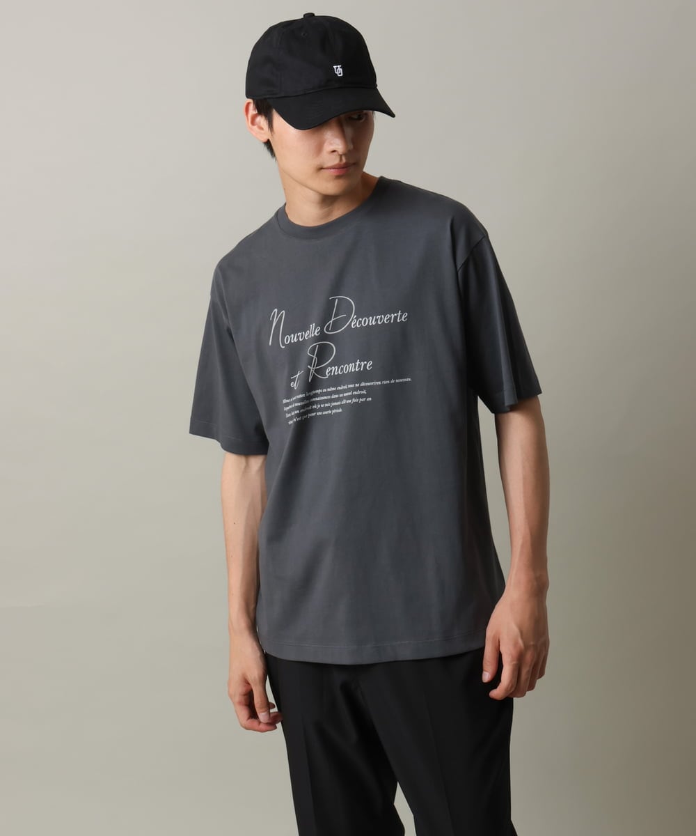 KHKHV12034 a.v.v MEN(アー・ヴェ・ヴェ) 【接触冷感】ロゴプリントセミワイドシルエットTシャツ ダークグレー