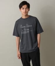 KHKHV12034 a.v.v MEN(アー・ヴェ・ヴェ) 【接触冷感】ロゴプリントセミワイドシルエットTシャツ ダークグレー