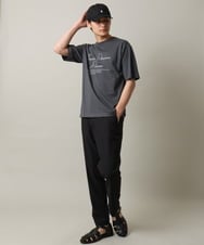 KHKHV12034 a.v.v MEN(アー・ヴェ・ヴェ) 【接触冷感】ロゴプリントセミワイドシルエットTシャツ ダークグレー