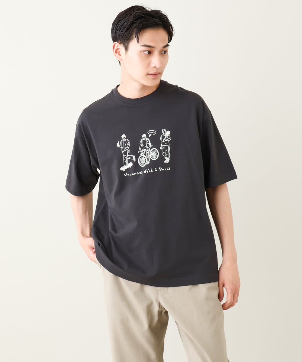 KHKHV61044 a.v.v MEN(アー・ヴェ・ヴェ) 【ucaU×a.v.vコラボ】イラストワイドシルエットTシャツ ダークグレー