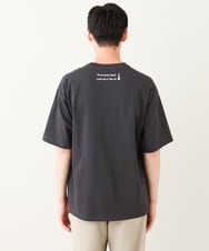KHKHV61044 a.v.v MEN(アー・ヴェ・ヴェ) 【ucaU×a.v.vコラボ】イラストワイドシルエットTシャツ ダークグレー