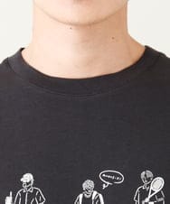 KHKHV61044 a.v.v MEN(アー・ヴェ・ヴェ) 【ucaU×a.v.vコラボ】イラストワイドシルエットTシャツ ダークグレー