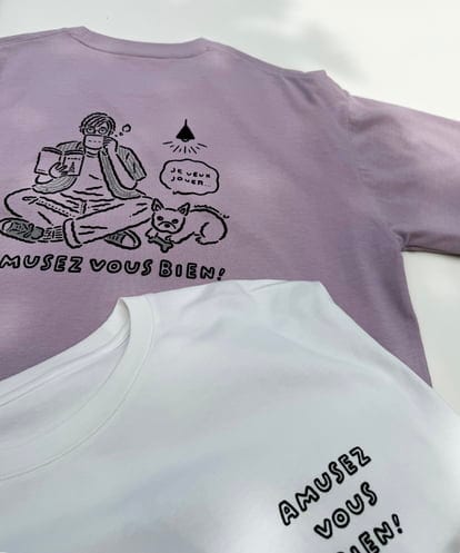 KHKHV62044  【ucaU×a.v.vコラボ】イラストワイドシルエットTシャツ