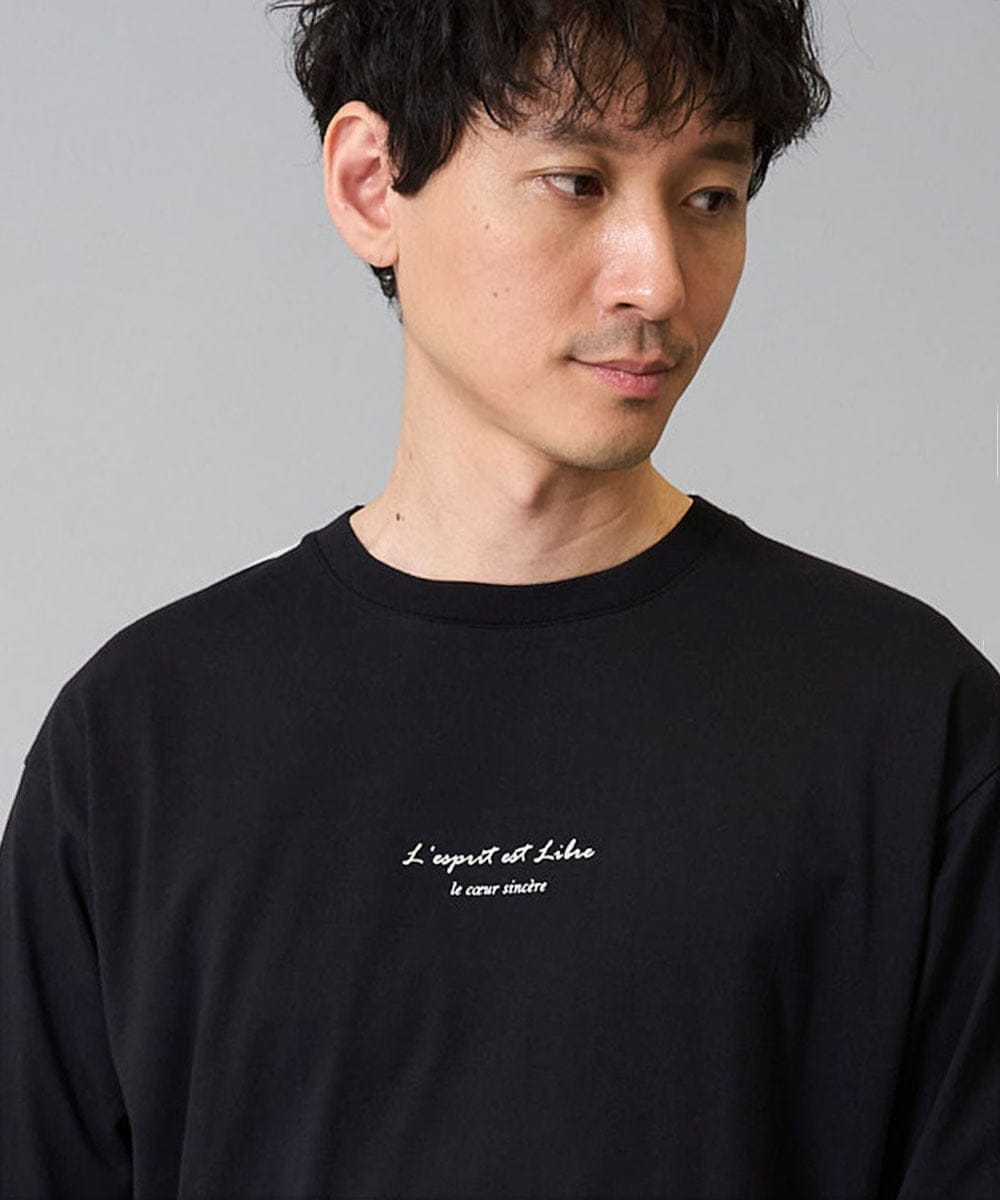KHKJA29034 a.v.v MEN(アー・ヴェ・ヴェ) 【コットン100％】ミニロゴプリントロングTシャツ　セミワイドシルエット ブラック