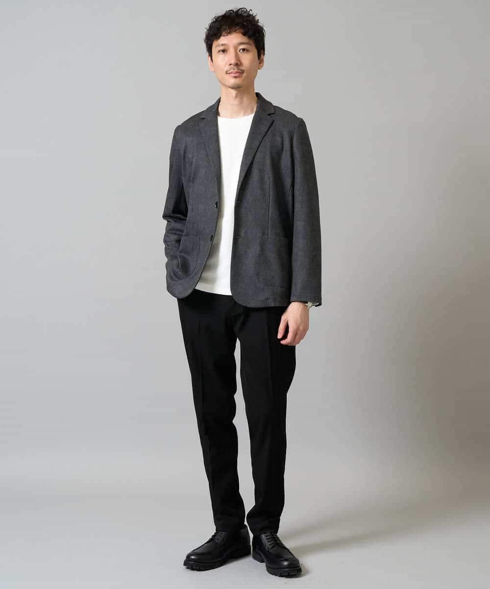 KHKJA71044 a.v.v MEN(アー・ヴェ・ヴェ) 【イージーケア/洗濯機で洗える】幾何ジャカードクルーネックＴシャツ〈SMART SERIES〉 ブラック
