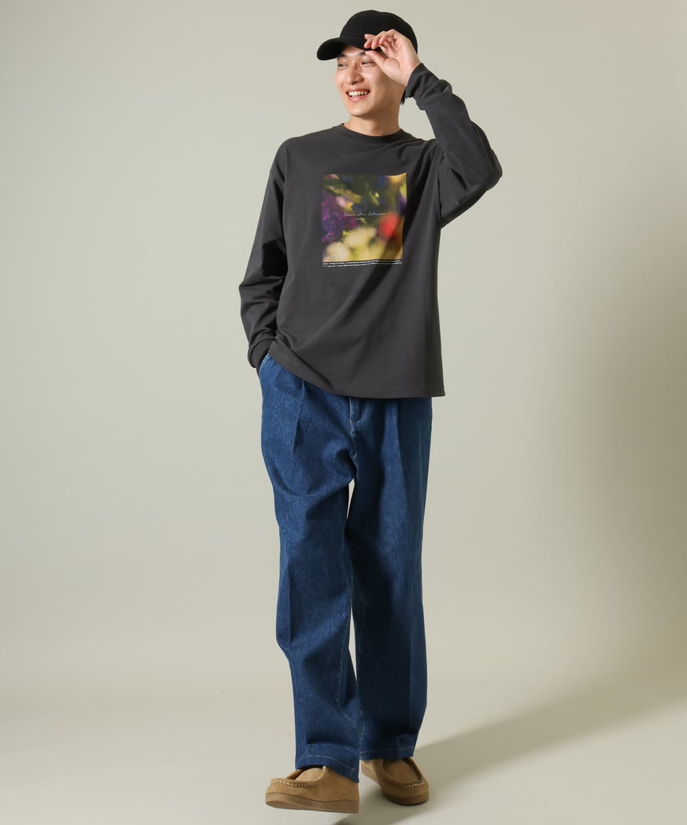 KHKJV12044 a.v.v MEN(アー・ヴェ・ヴェ) 【HIDEYUKI SUTO×a.v.vコラボ】フォトプリントワイドシルエットロングＴシャツ ダークグレー