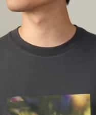 KHKJV12044 a.v.v MEN(アー・ヴェ・ヴェ) 【HIDEYUKI SUTO×a.v.vコラボ】フォトプリントワイドシルエットロングＴシャツ ダークグレー