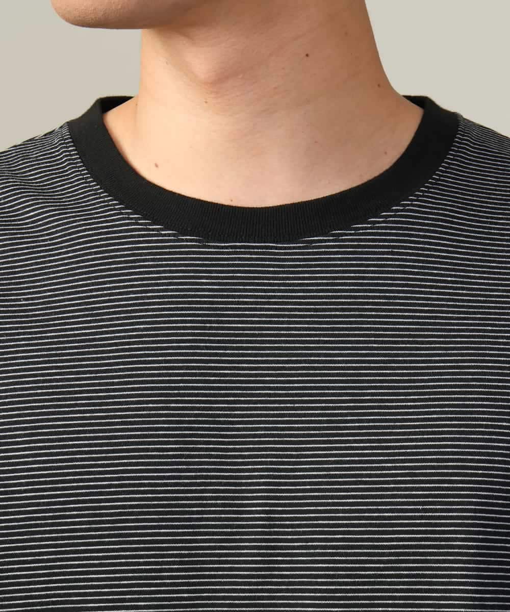 KHKJV38034 a.v.v MEN(アー・ヴェ・ヴェ) 【万能インナー】細ボーダーセミワイドシルエットロングTシャツ ダークグレー