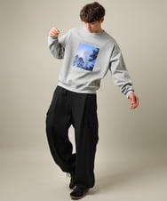 KHKLV30054 a.v.v MEN(アー・ヴェ・ヴェ) 【HIDEYUKI SUTO×a.v.vコラボ】フォトプリントワイドシルエットスウェット ブラック