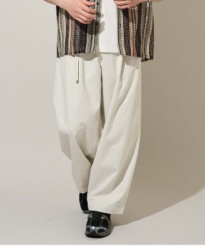 KHLED07069 a.v.v MEN 【イージーケア/洗濯機で洗える/毛玉になりにくい/ストレッチ】ベルト付きワイドテーパードチノパンツ