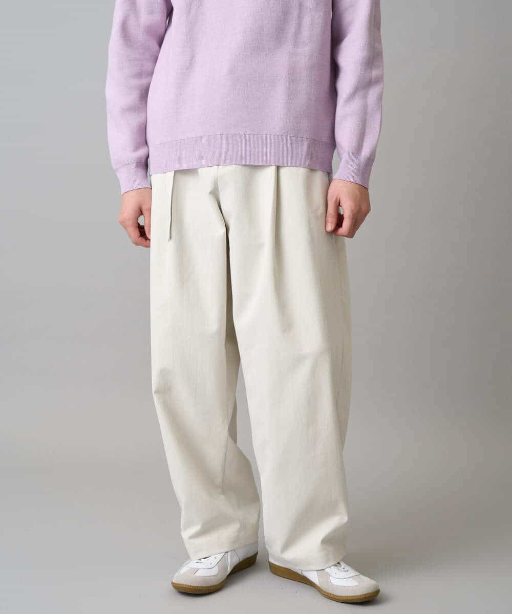 KHLED07069 a.v.v MEN(アー・ヴェ・ヴェ) 【イージーケア/洗濯機で洗える/毛玉になりにくい/ストレッチ】ベルト付きワイドテーパードチノパンツ ベージュ