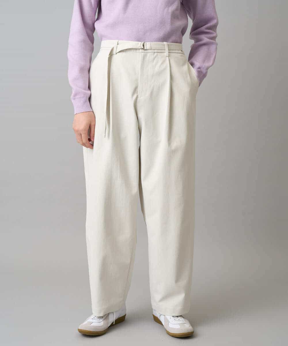 KHLED07069 a.v.v MEN(アー・ヴェ・ヴェ) 【イージーケア/洗濯機で洗える/毛玉になりにくい/ストレッチ】ベルト付きワイドテーパードチノパンツ ベージュ